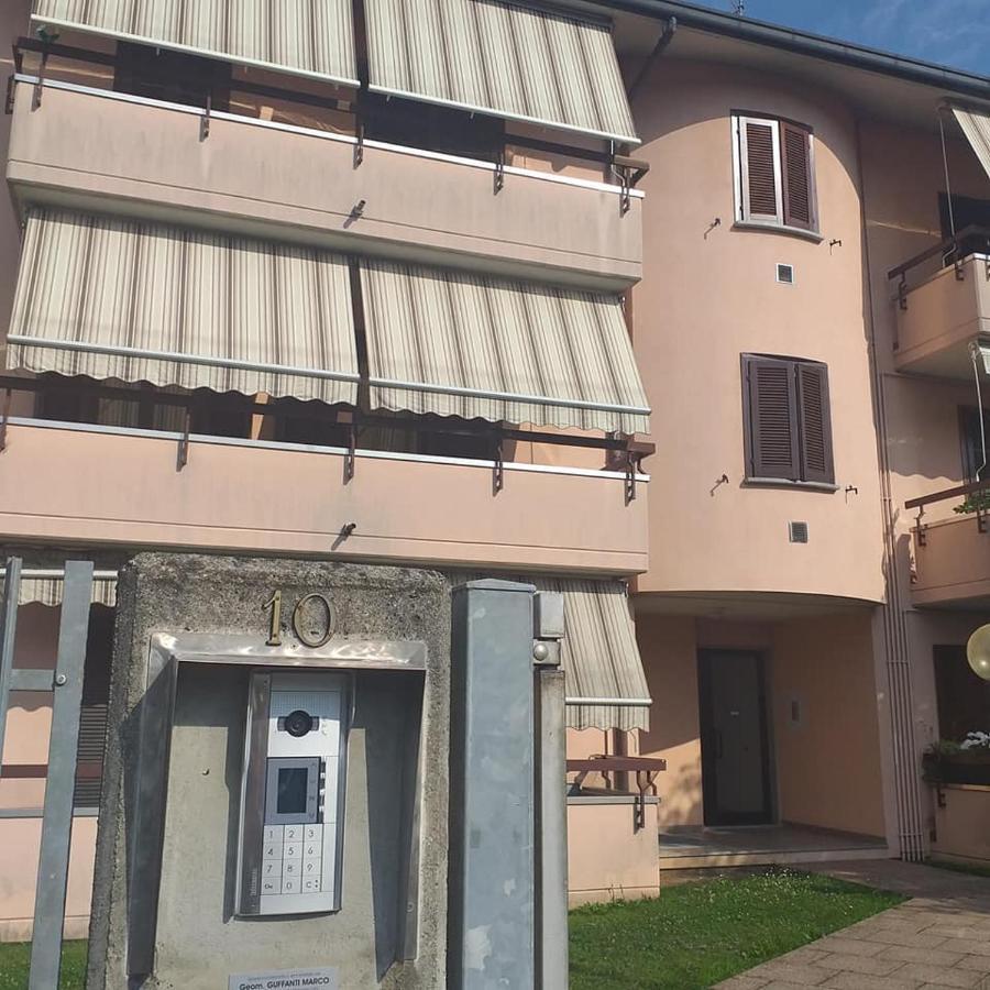 Fiorenza House Luisago Esterno foto