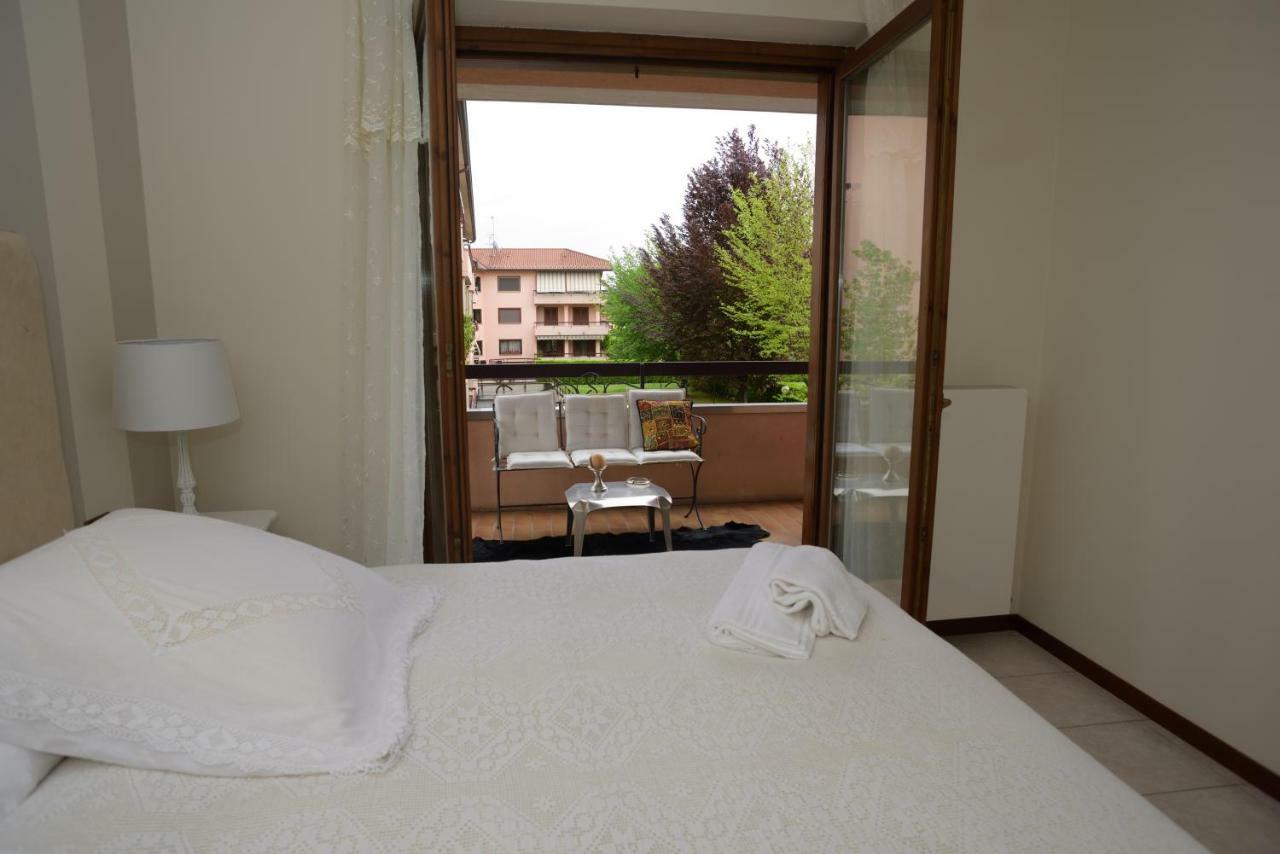 Fiorenza House Luisago Esterno foto